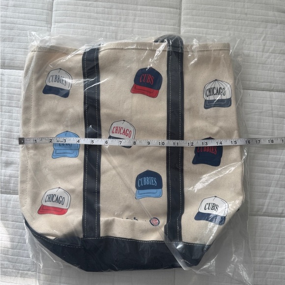 Rare Alice & Wonder X Chicago Cubs tote bag - Picture 3 of 4